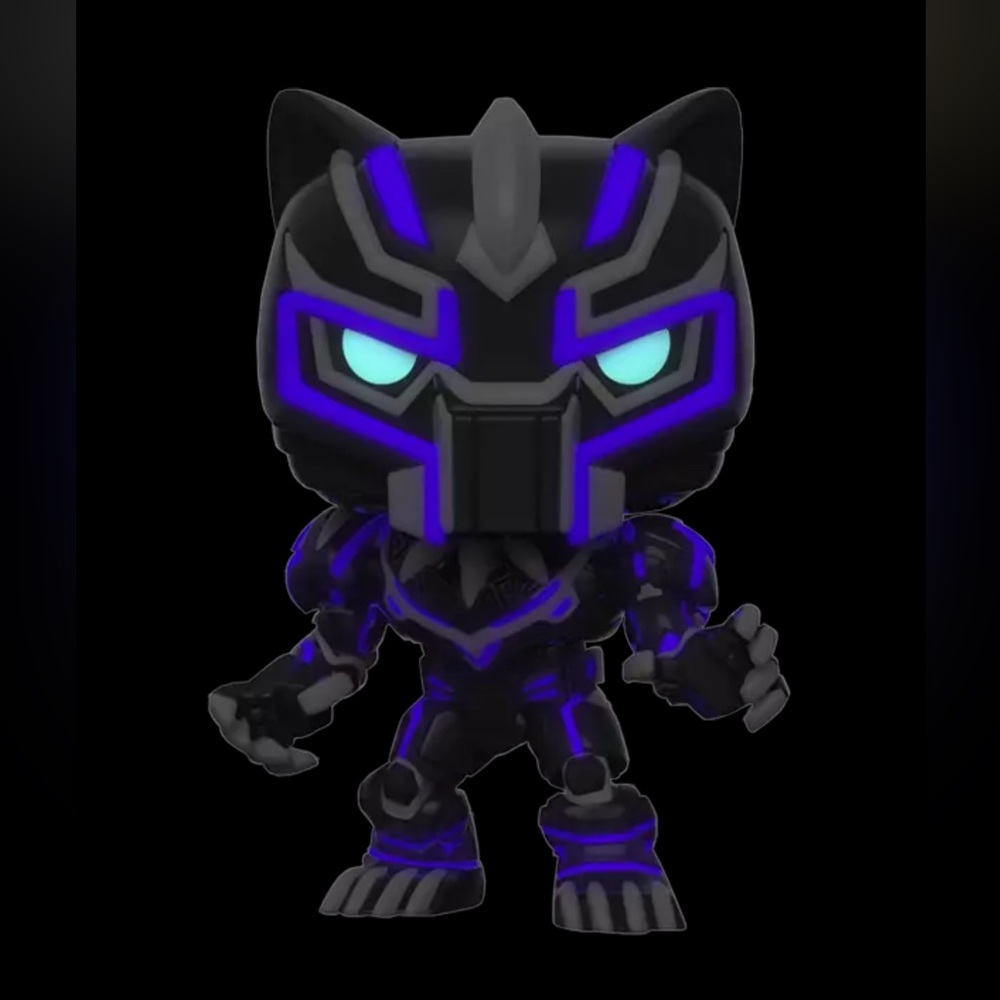 NIB Funko Pop Marvel Black Panther glow in the dark